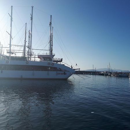 Samos Apart Pension Guzelcamlı Esterno foto